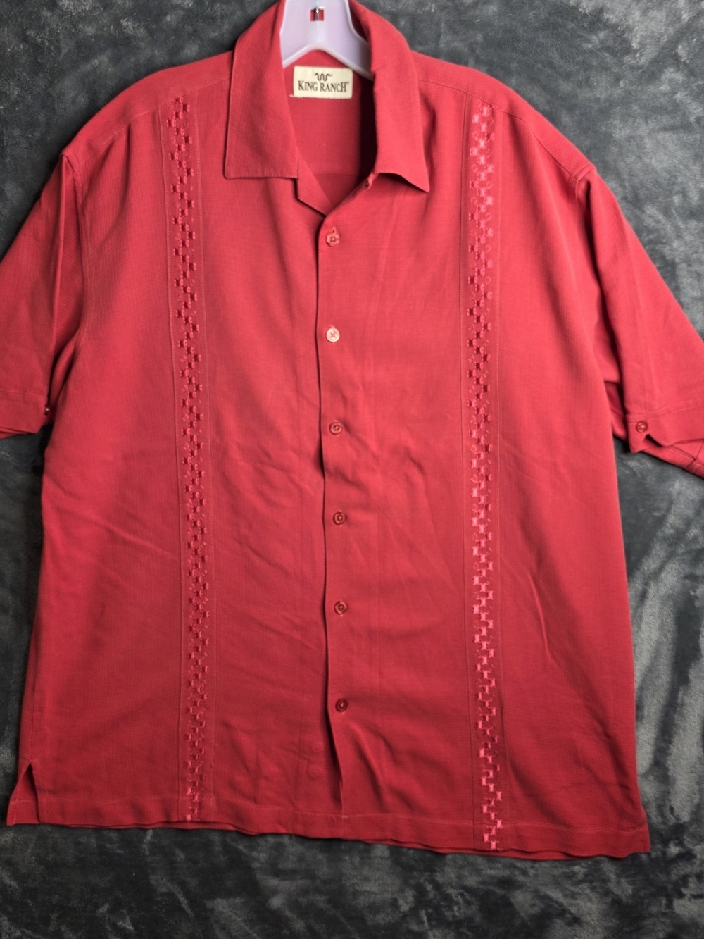 King Ranch Men’s Guatabera Style Red Short-Sleeve Button-Down. 100% Silk Sz L.